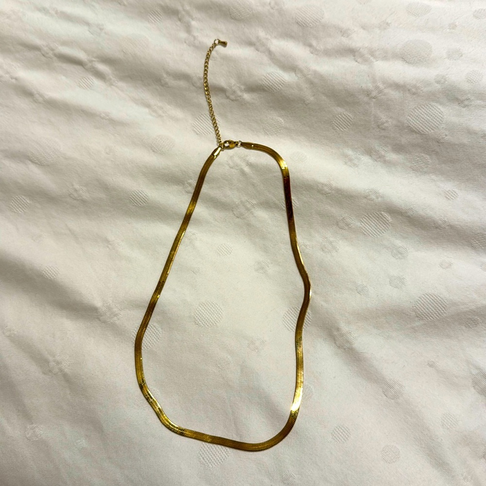 Plated choker